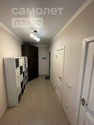 Продам двухкомнатную (2-комн.) квартиру, Героев-Разведчиков ул, 8к3, Краснодар г
