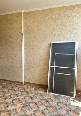Продам трехкомнатную (3-комн.) квартиру, Баварская ул, 8, Краснодар г