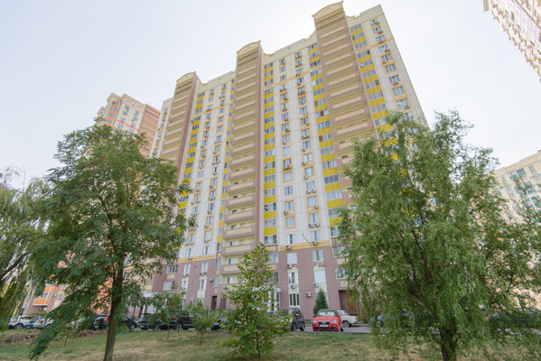 Продам двухкомнатную (2-комн.) квартиру, Скачкова ул, 62, Ростов-на-Дону г
