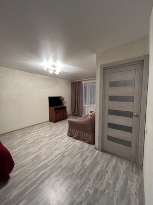 Продам однокомнатную (1-комн.) квартиру, 5-я Линия ул, 56/52 , Рязань г