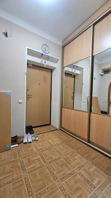Продам трехкомнатную (3-комн.) квартиру, Ленина пр-кт, 7, Октябрьский г