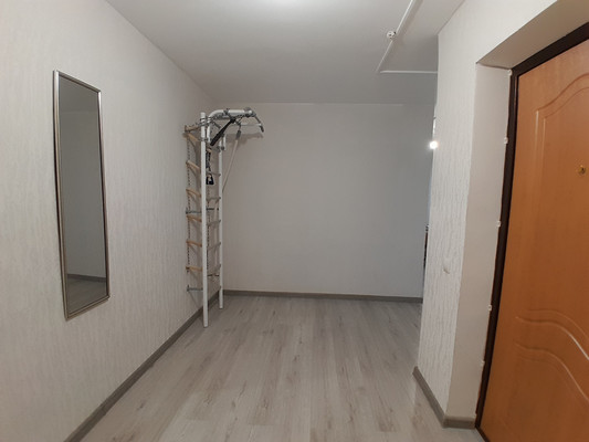 Продам однокомнатную (1-комн.) квартиру, Рощинская ул, 46, Екатеринбург г