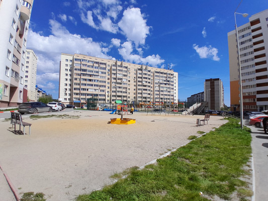 Продам однокомнатную (1-комн.) квартиру, Рощинская ул, 46, Екатеринбург г