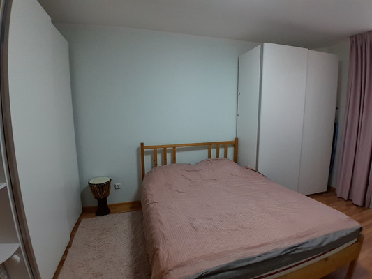 Продам трехкомнатную (3-комн.) квартиру, Водоемная ул, 80/2, Екатеринбург г