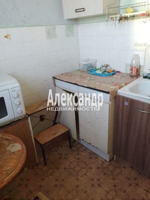 Продам трехкомнатную (3-комн.) квартиру, Калинина ул, д. 41, Приозерск г