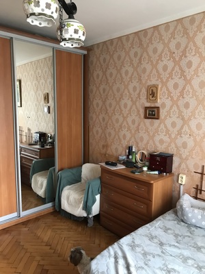 Продам трехкомнатную (3-комн.) квартиру, Байкальская ул, 35, Москва г