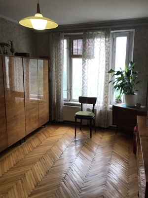 Продам трехкомнатную (3-комн.) квартиру, Байкальская ул, 35, Москва г