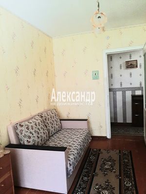 Продам трехкомнатную (3-комн.) квартиру, Сортавальское ш, 63А, Приозерск г