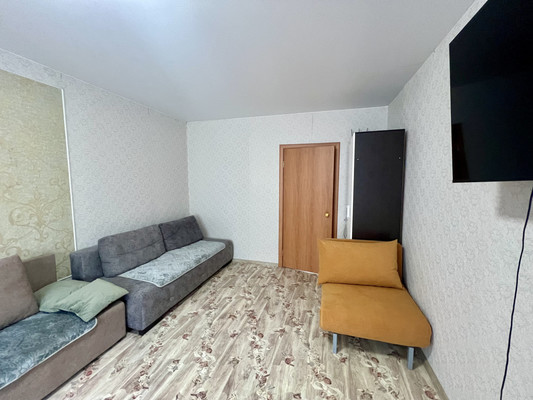 Продам однокомнатную (1-комн.) квартиру, Д мкр, 31д, Новомичуринск г