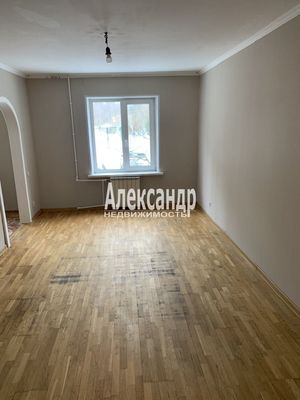 Продам трехкомнатную (3-комн.) квартиру, Гоголя ул, 46, Приозерск г