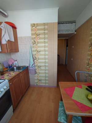 Продам двухкомнатную (2-комн.) квартиру, Химиков ул, 15, Великий Новгород г