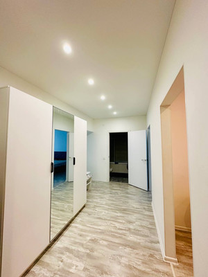 Продам двухкомнатную (2-комн.) квартиру, Кутаисский пер, 2а, Калининград г