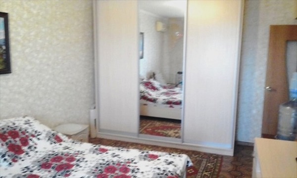 Продам трехкомнатную (3-комн.) квартиру, Передовая ул, д.1-5, Ростов-на-Дону г