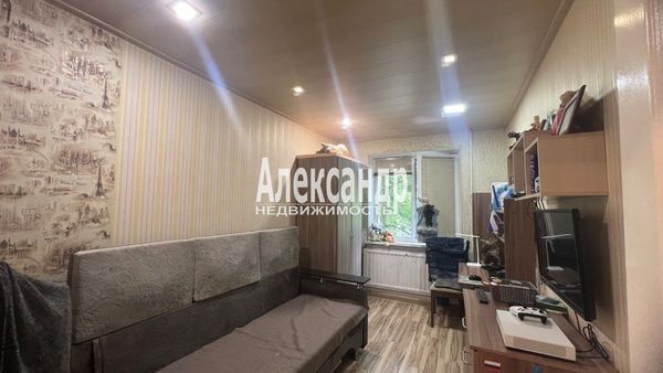 Продам трехкомнатную (3-комн.) квартиру, Рубежная ул, 18, Выборг г