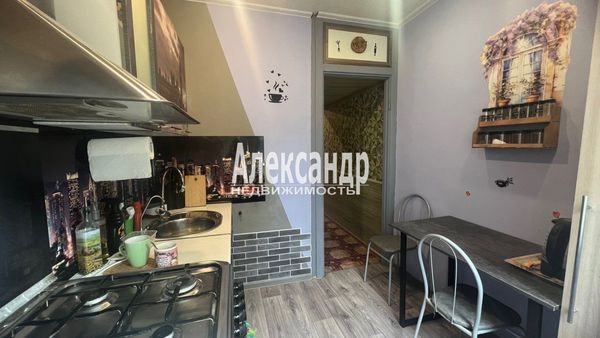 Продам трехкомнатную (3-комн.) квартиру, Рубежная ул, 18, Выборг г