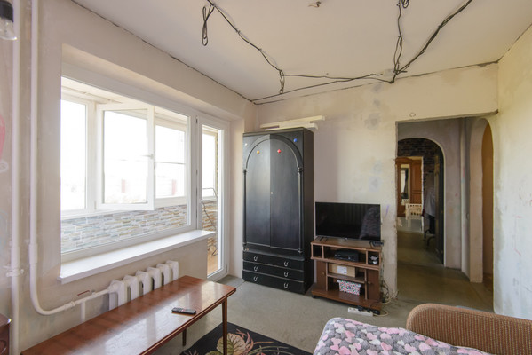 Продам трехкомнатную (3-комн.) квартиру, Днепропетровская ул, 48Б, Ростов-на-Дону г