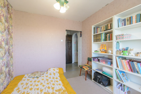 Продам трехкомнатную (3-комн.) квартиру, Днепропетровская ул, 48Б, Ростов-на-Дону г