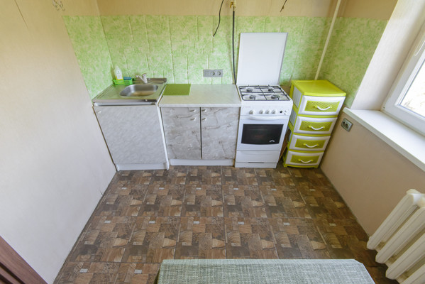 Продам трехкомнатную (3-комн.) квартиру, Днепропетровская ул, 48Б, Ростов-на-Дону г