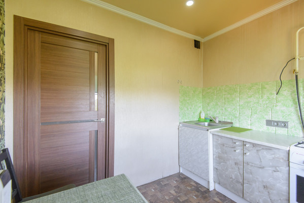 Продам трехкомнатную (3-комн.) квартиру, Днепропетровская ул, 48Б, Ростов-на-Дону г