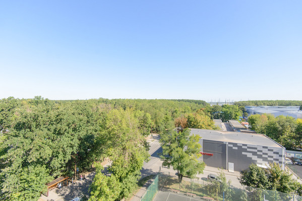 Продам трехкомнатную (3-комн.) квартиру, Днепропетровская ул, 48Б, Ростов-на-Дону г
