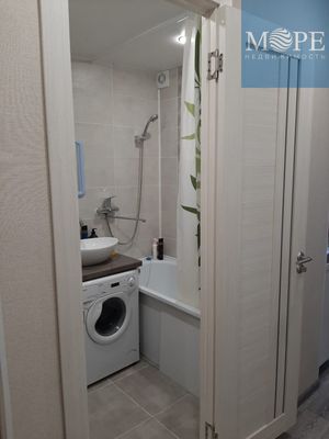 Продам двухкомнатную (2-комн.) квартиру, Макаренко (Центральный р-н) ул, 9, Сочи г