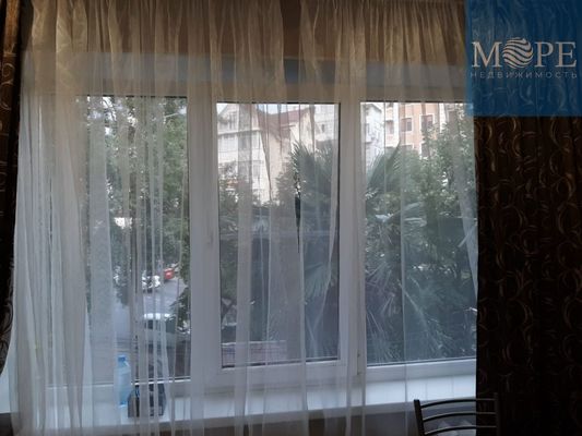 Продам двухкомнатную (2-комн.) квартиру, Макаренко (Центральный р-н) ул, 9, Сочи г