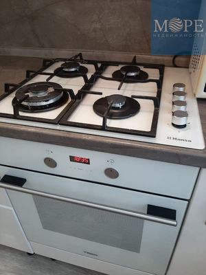 Продам двухкомнатную (2-комн.) квартиру, Макаренко (Центральный р-н) ул, 9, Сочи г