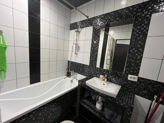 Продам однокомнатную (1-комн.) квартиру, Камская ул, 29, Симферополь г