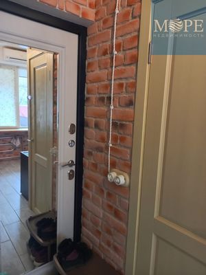 Продам однокомнатную (1-комн.) квартиру, Известинский (Адлерский р-н) пер, 2, Сочи г