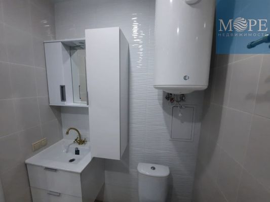 Продам трехкомнатную (3-комн.) квартиру, Пригородная (Лазар) ул, 17, Сочи г