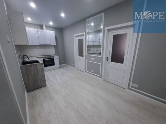 Продам трехкомнатную (3-комн.) квартиру, Пригородная (Лазар) ул, 17, Сочи г