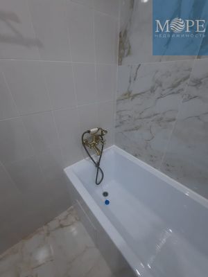 Продам трехкомнатную (3-комн.) квартиру, Пригородная (Лазар) ул, 17, Сочи г