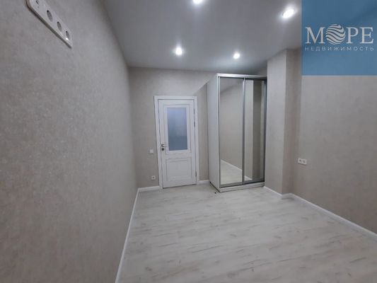 Продам трехкомнатную (3-комн.) квартиру, Пригородная (Лазар) ул, 17, Сочи г