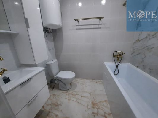 Продам трехкомнатную (3-комн.) квартиру, Пригородная (Лазар) ул, 17, Сочи г