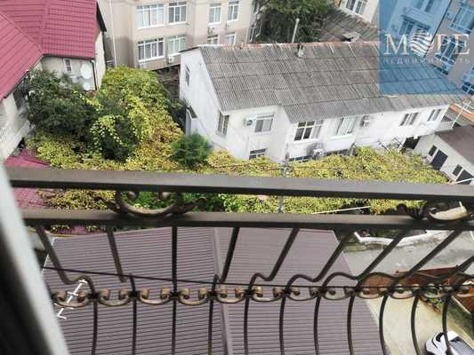 Продам однокомнатную (1-комн.) квартиру, Крымская (Центральный р-н) ул, 69/1, Сочи г