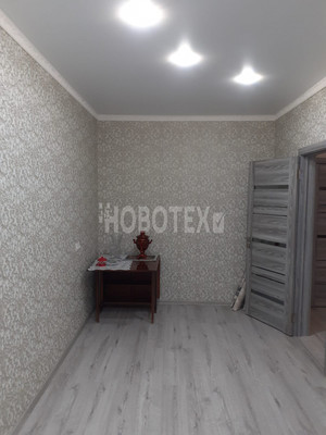 Продам трехкомнатную (3-комн.) квартиру, Горная ул, 2, Крымск г