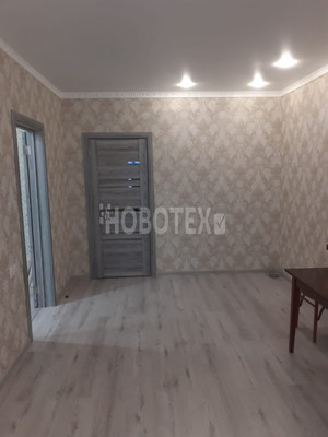 Продам трехкомнатную (3-комн.) квартиру, Горная ул, 2, Крымск г