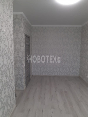 Продам трехкомнатную (3-комн.) квартиру, Горная ул, 2, Крымск г