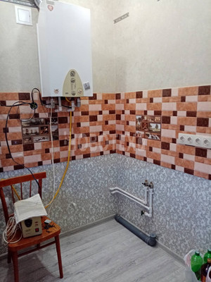 Продам трехкомнатную (3-комн.) квартиру, Горная ул, 2, Крымск г