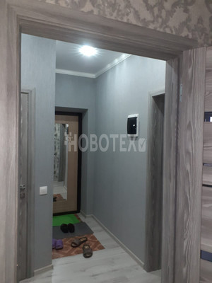 Продам трехкомнатную (3-комн.) квартиру, Горная ул, 2, Крымск г