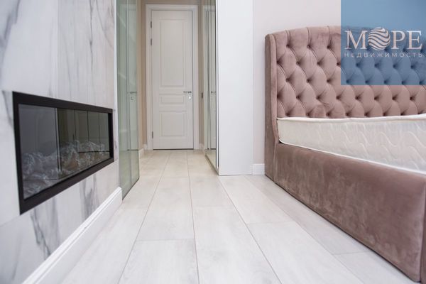 Продам трехкомнатную (3-комн.) квартиру, Гагринская (Хостинский р-н) ул, 3/8, Сочи г