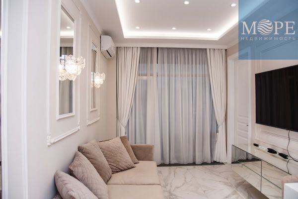 Продам трехкомнатную (3-комн.) квартиру, Гагринская (Хостинский р-н) ул, 3/8, Сочи г