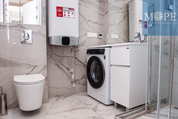 Продам трехкомнатную (3-комн.) квартиру, Гагринская (Хостинский р-н) ул, 3/8, Сочи г