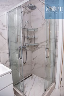 Продам трехкомнатную (3-комн.) квартиру, Гагринская (Хостинский р-н) ул, 3/8, Сочи г