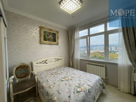 Продам трехкомнатную (3-комн.) квартиру, Воровского (Центральный р-н) ул, 41, Сочи г