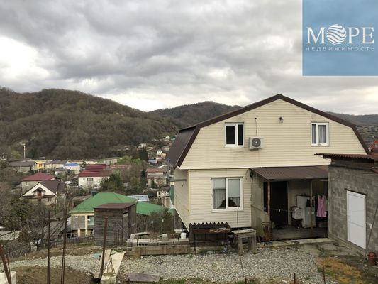 Продам дом, Перспективная ул, 7, Горное Лоо с, 1 км от города