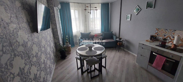 Продам двухкомнатную (2-комн.) квартиру, Бабушкина ул, 36, Горячий Ключ г