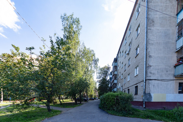 Продам трехкомнатную (3-комн.) квартиру, Ленина ул, 27а, Апрелевка г