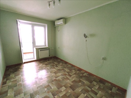 Продам трехкомнатную (3-комн.) квартиру, Вятская ул, д.112, Ростов-на-Дону г
