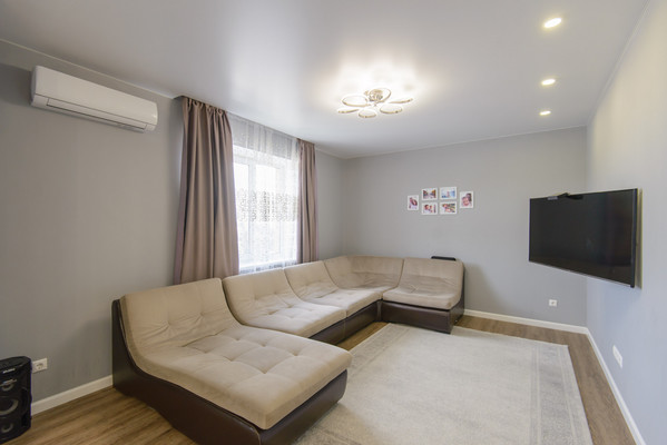 Продам трехкомнатную (3-комн.) квартиру, Богданова ул, 85, Ростов-на-Дону г